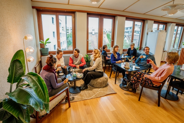 Erwachsenenarbeit 2024_Reformiert_Bistro_LukasBaerlocher (12 von 40)_600x400