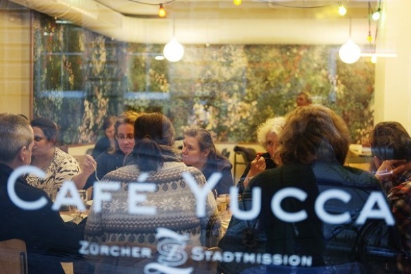 Sozialberatung - Cafe Yucca_585 (c) Florian Bachmann 600x700